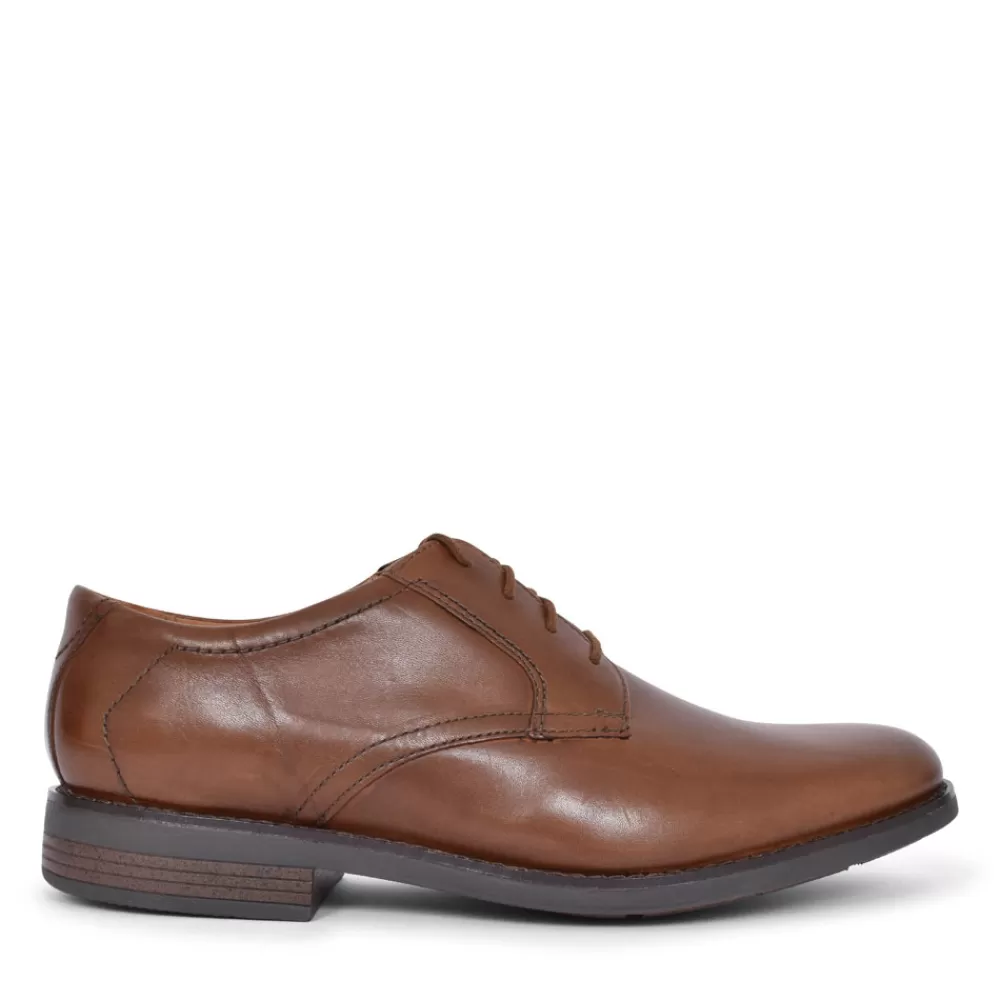 Mens CLARKS Becken Lace Leather H Fit Laced Shoe For Men In Tan