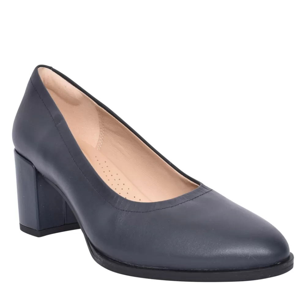 Ladies CLARKS Ladies Freva55 Court Leather D-Fit Court Shoe In Navy