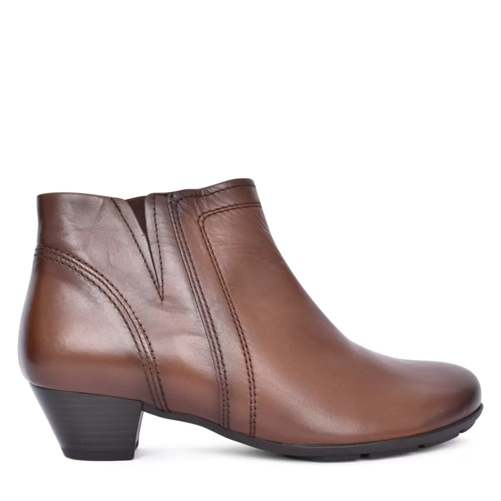 Ladies GABOR Ladies Heritage 35.638 Ankle Boot In Tan