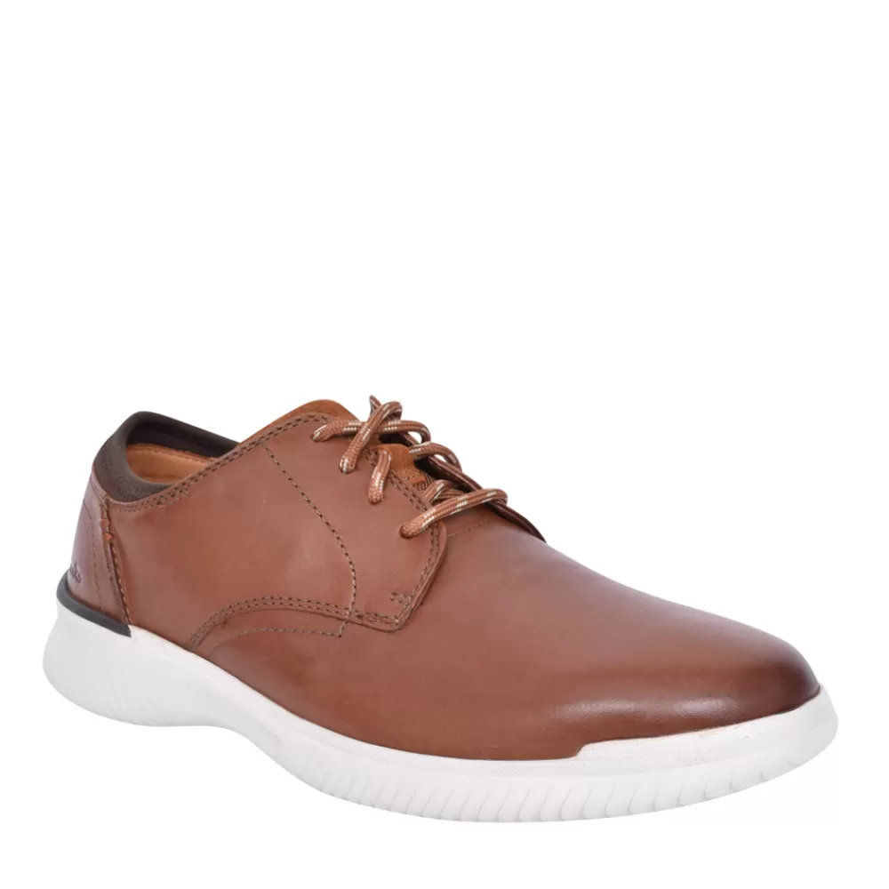 Mens CLARKS Mens Donaway Leather H Fit Shoe In Dark Tan