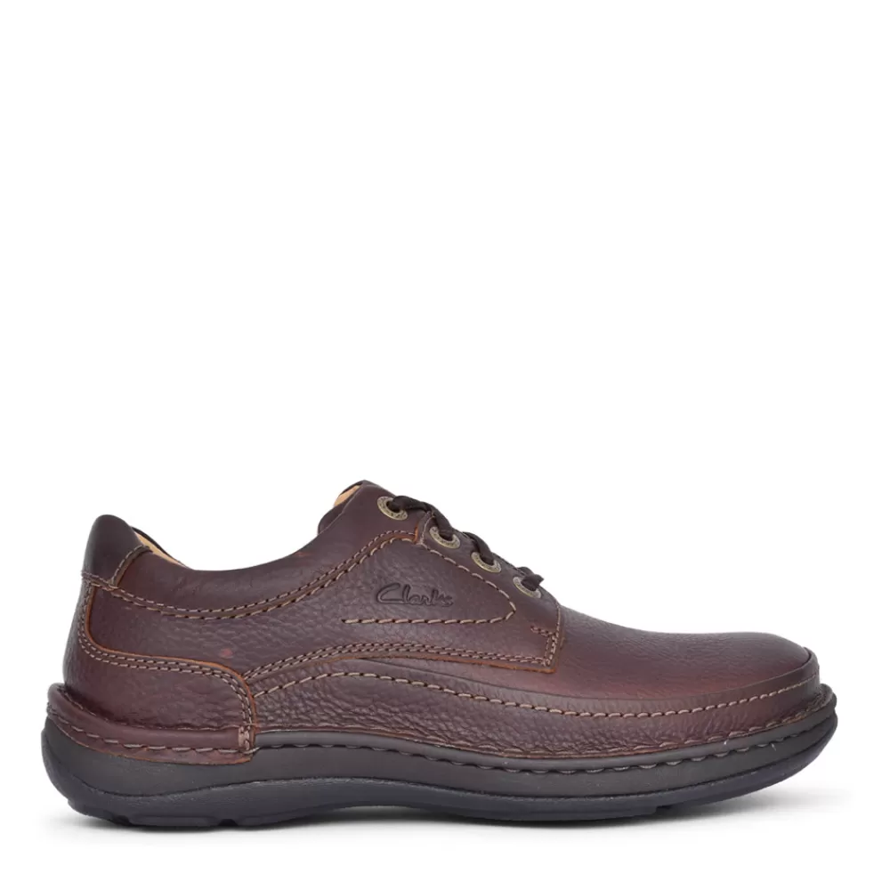 Mens CLARKS Mens Nature Three Leather G-Fit Shoe In Brown